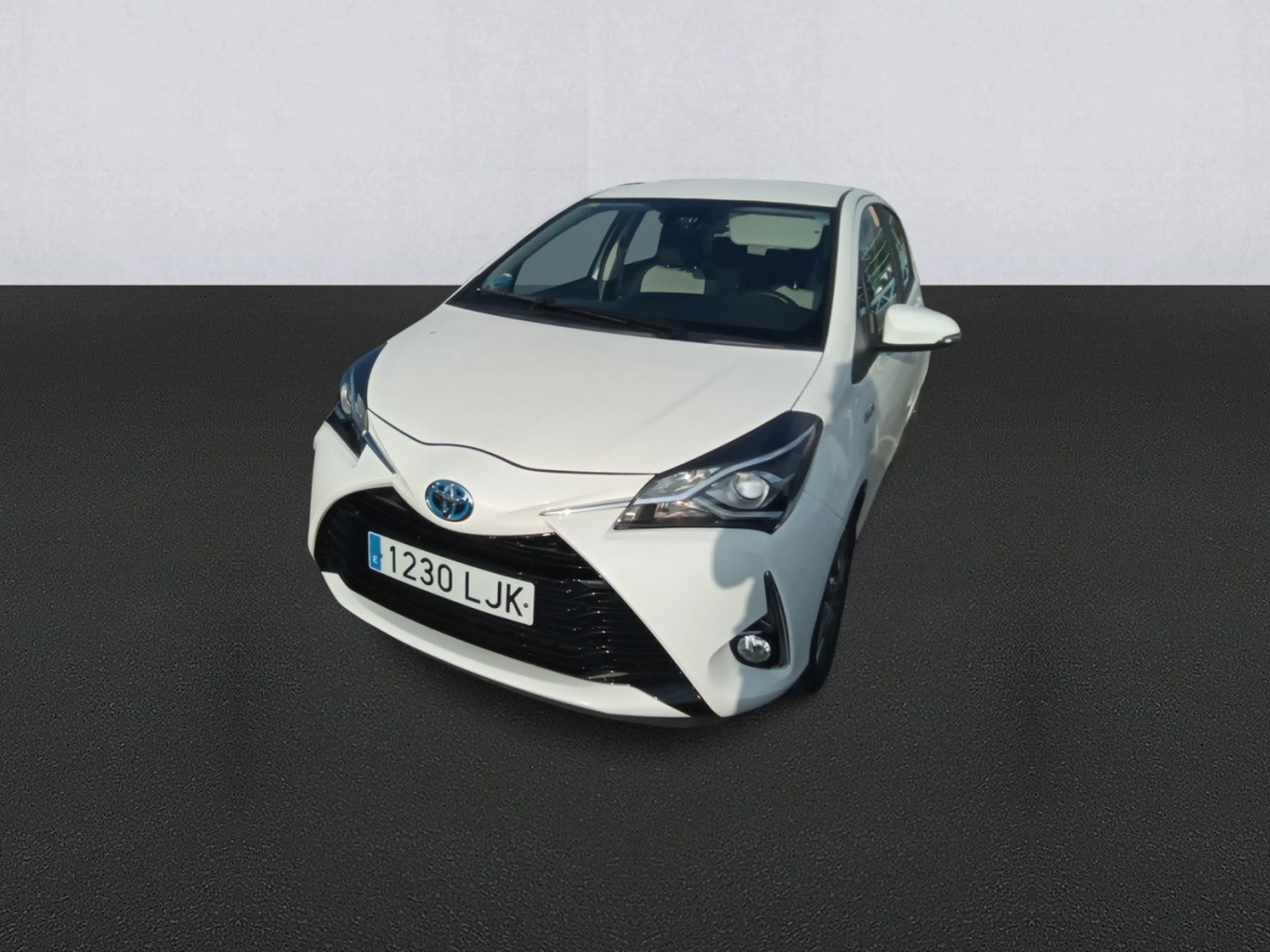 Toyota YARIS 1.5 100H Active - Foto 1