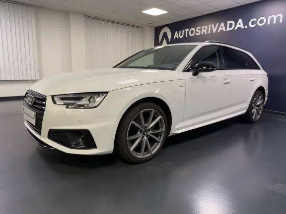 Audi A4 Avant Black line 35 TFSI 110kW (150CV)