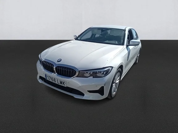 BMW SERIES 3 330e