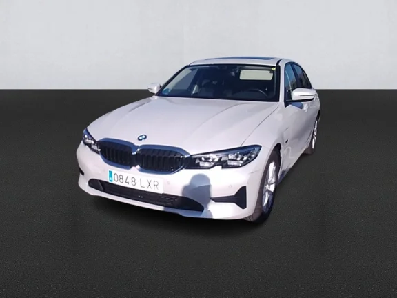 BMW SERIES 3 330e