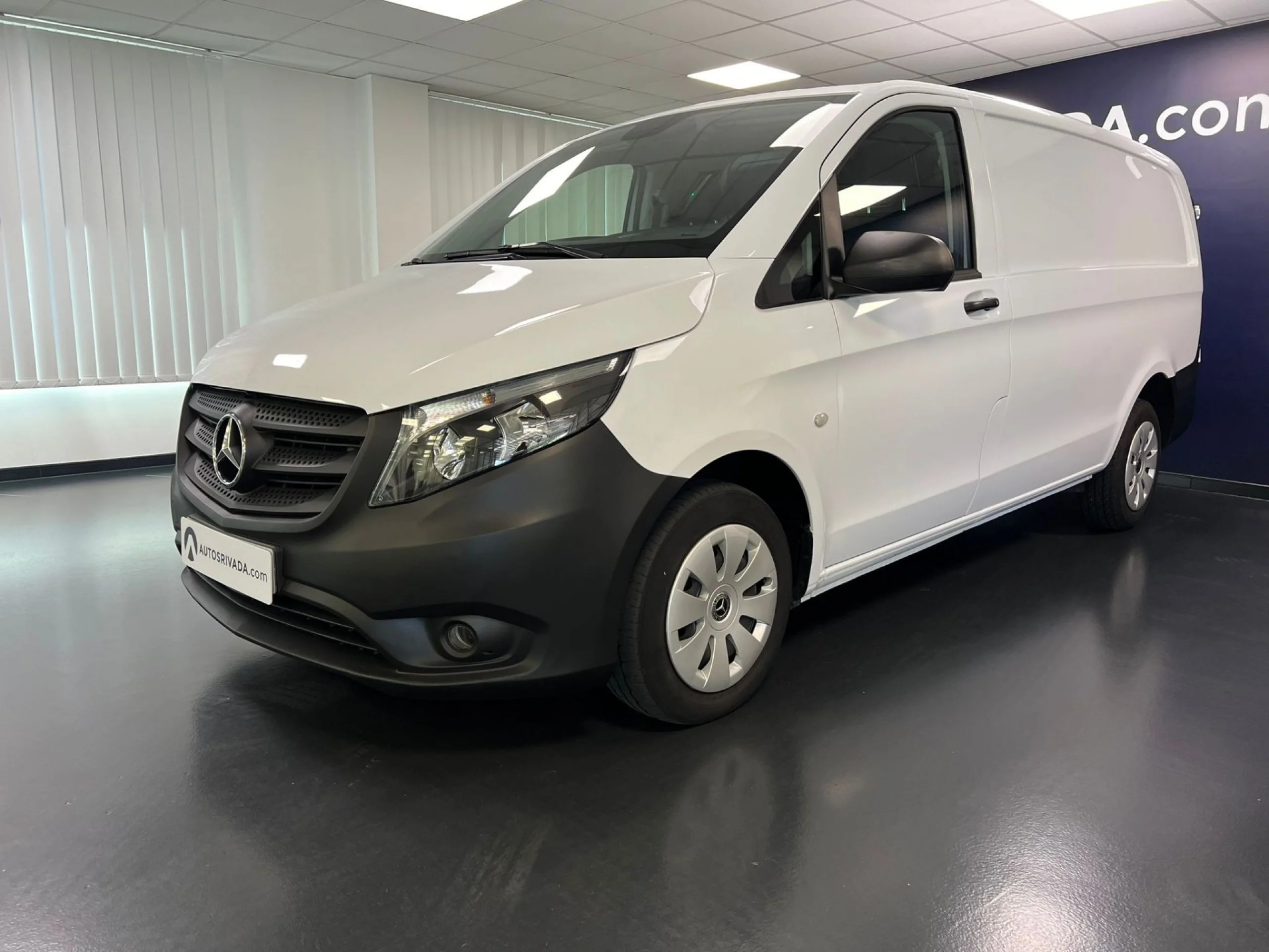 Mercedes Benz Vito 110 CDI TD Tourer Pro Larga - Foto 1