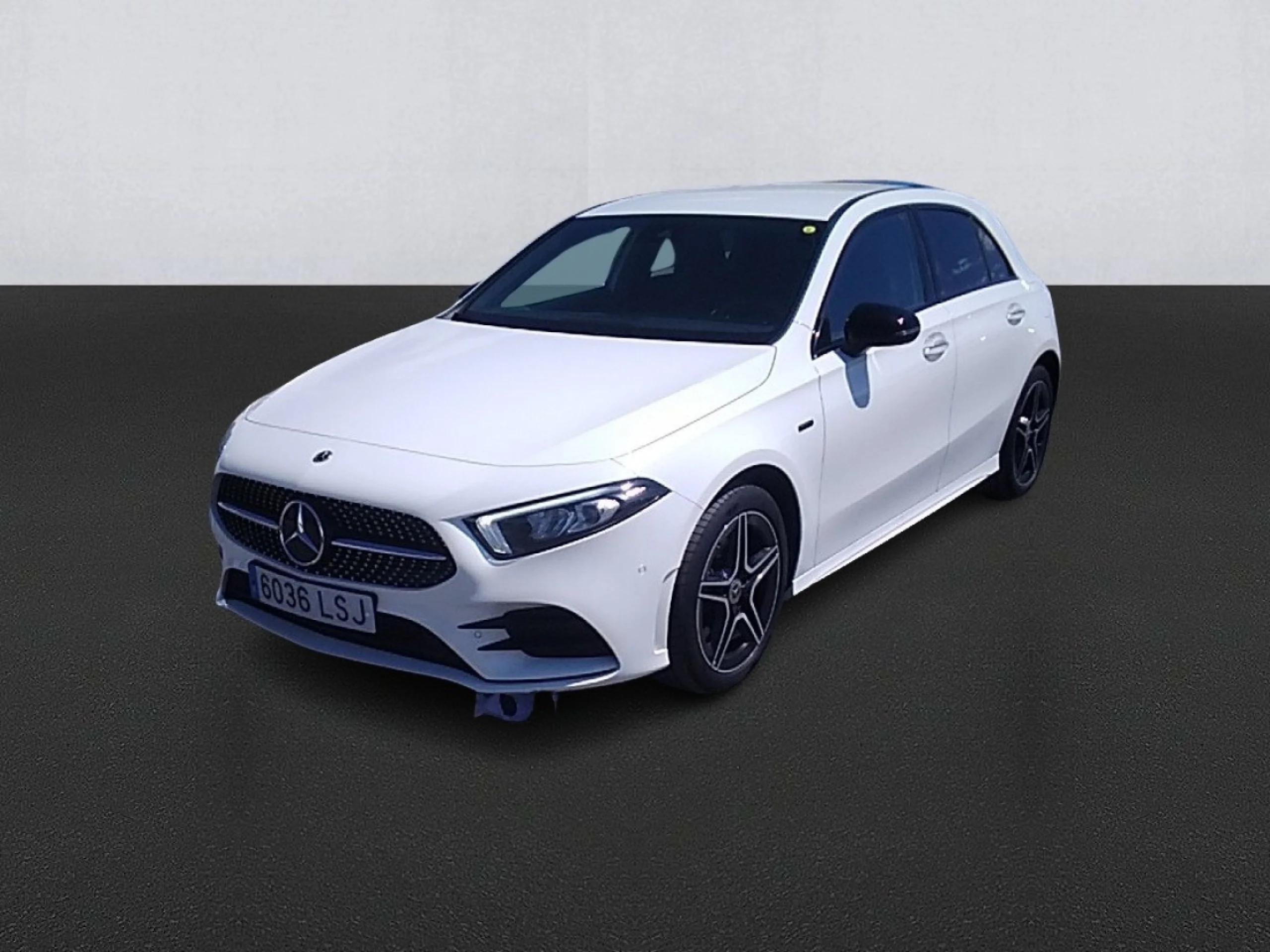 Mercedes Benz A-CLASS A 250 e - Foto 1