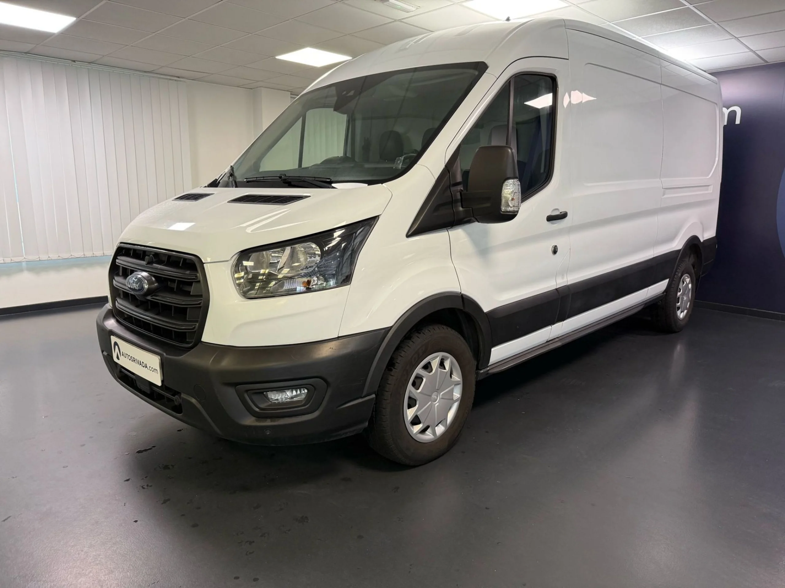 Ford Transit 350 96kW L3H2 Van Trend FWD - Foto 1