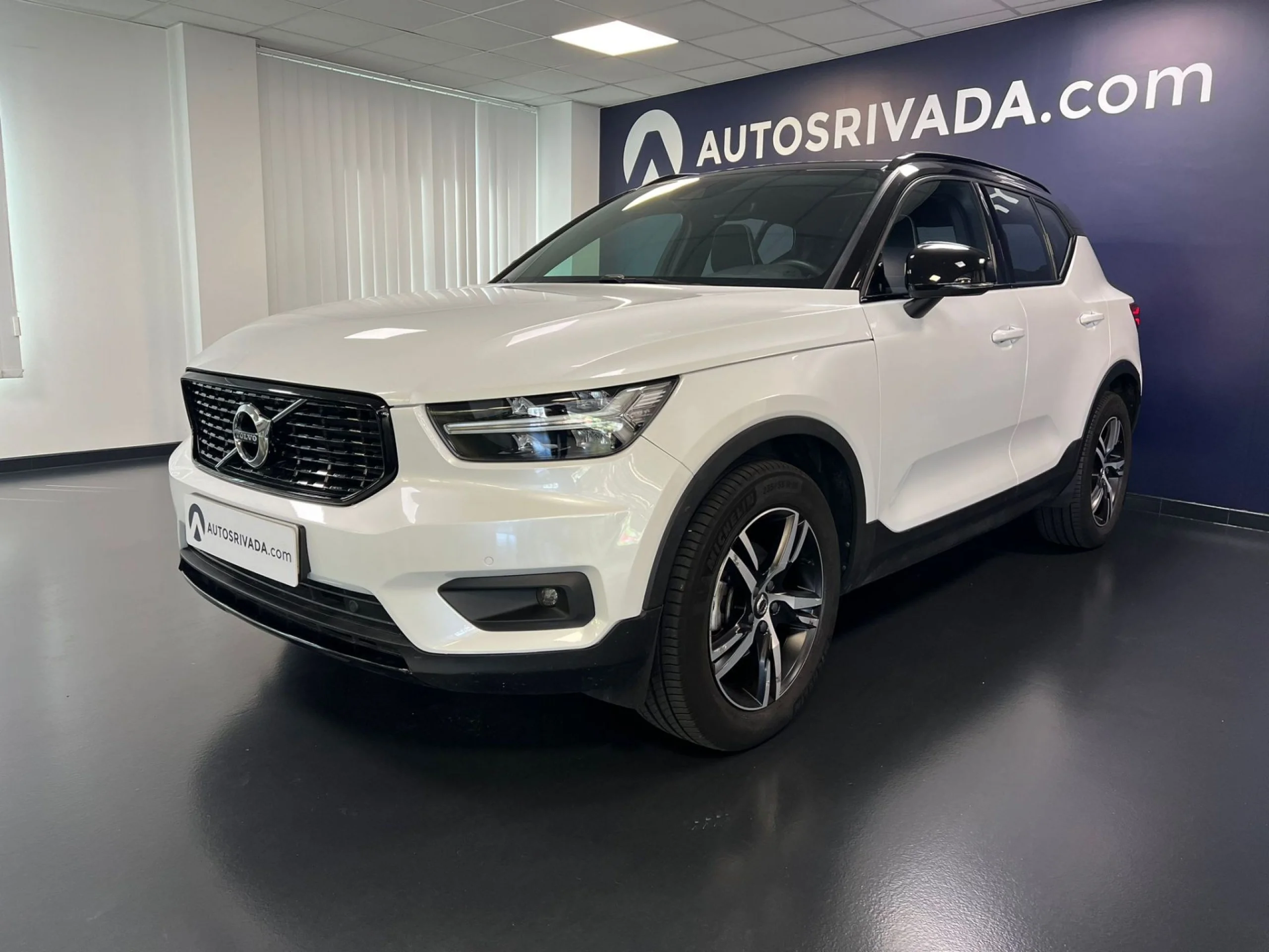 Volvo XC40 2.0 D3 R-Design Auto - Foto 1