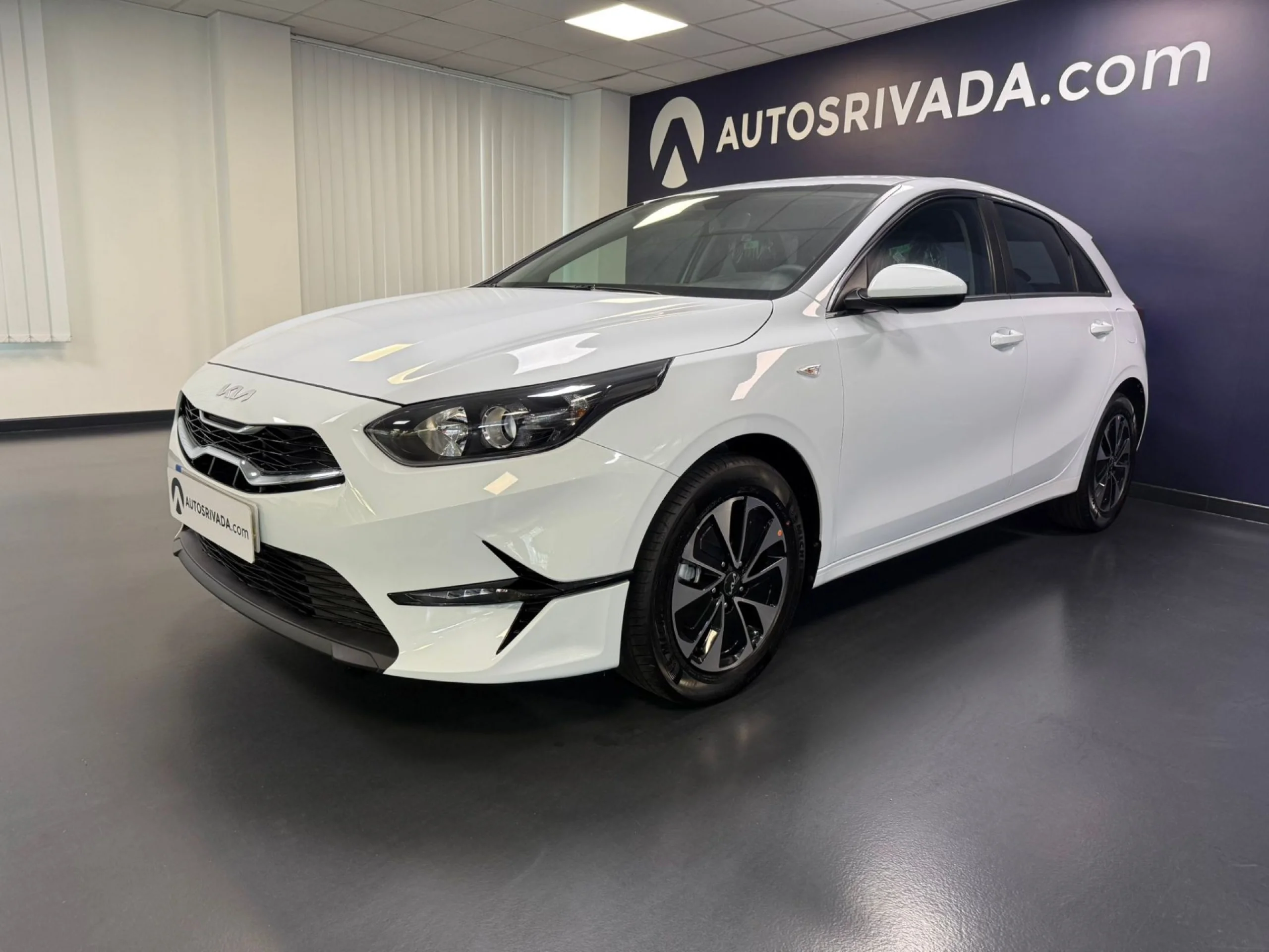 KIA Cee'd 1.0 T-GDi 74kW (100CV) Drive - Foto 1