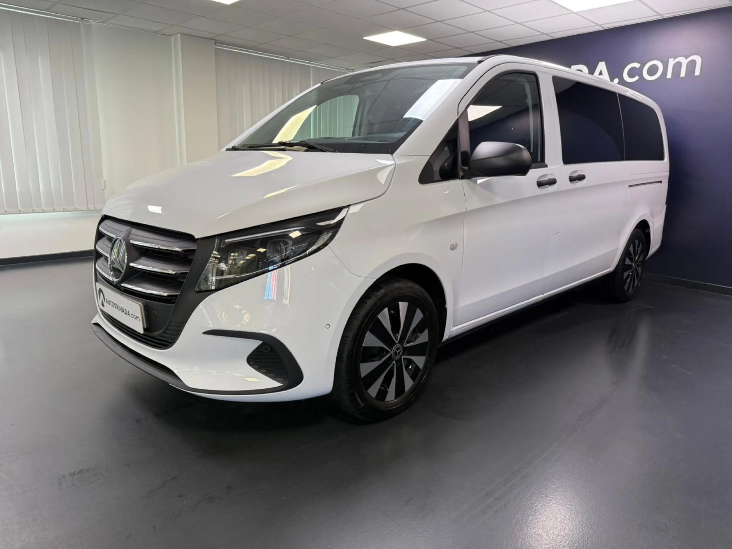 Mercedes Benz Vito 116CDI 120kW furgón Select larga - Foto 1