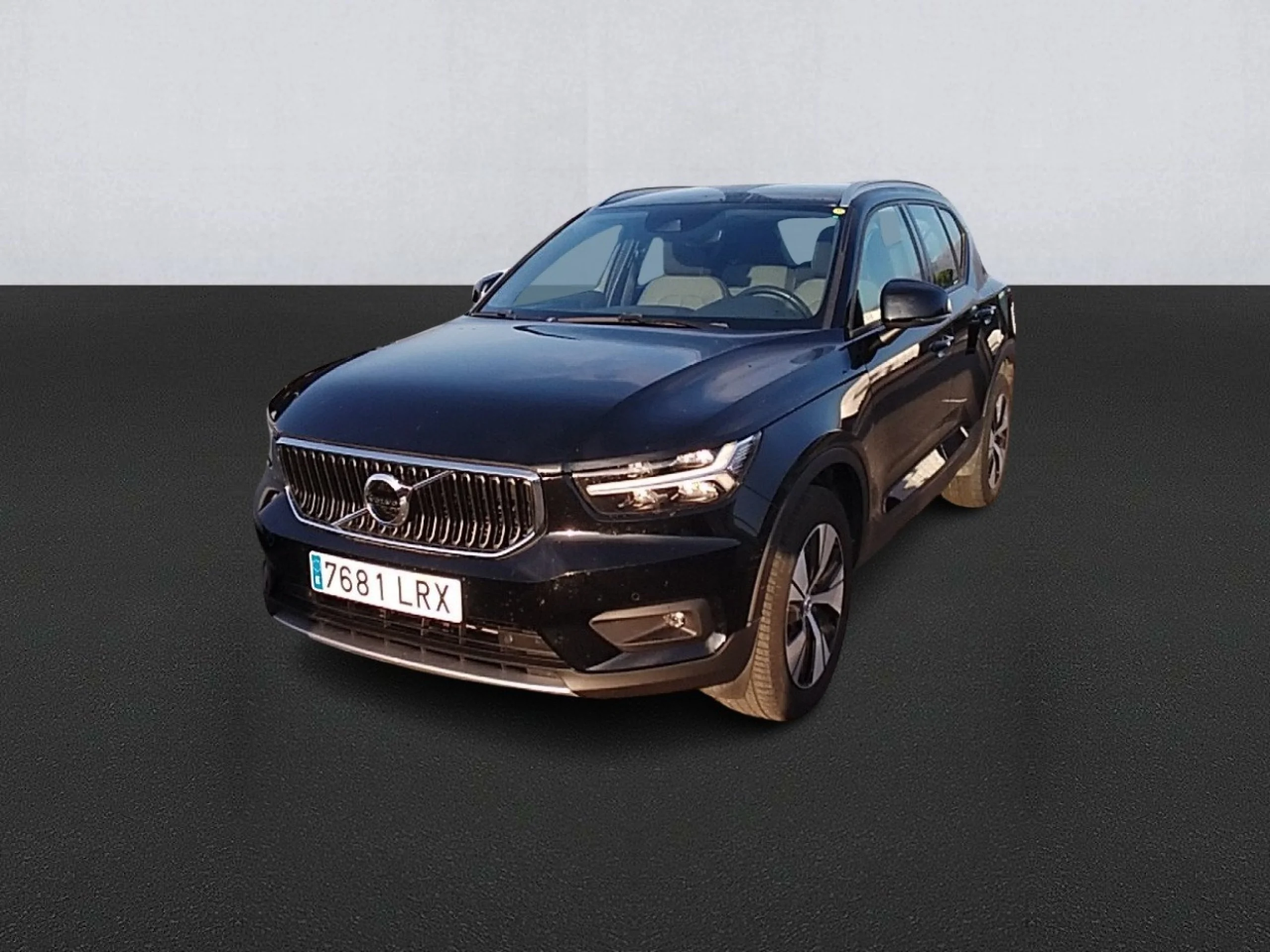 Volvo XC40 2.0 D3 Momentum Pro Auto - Foto 1