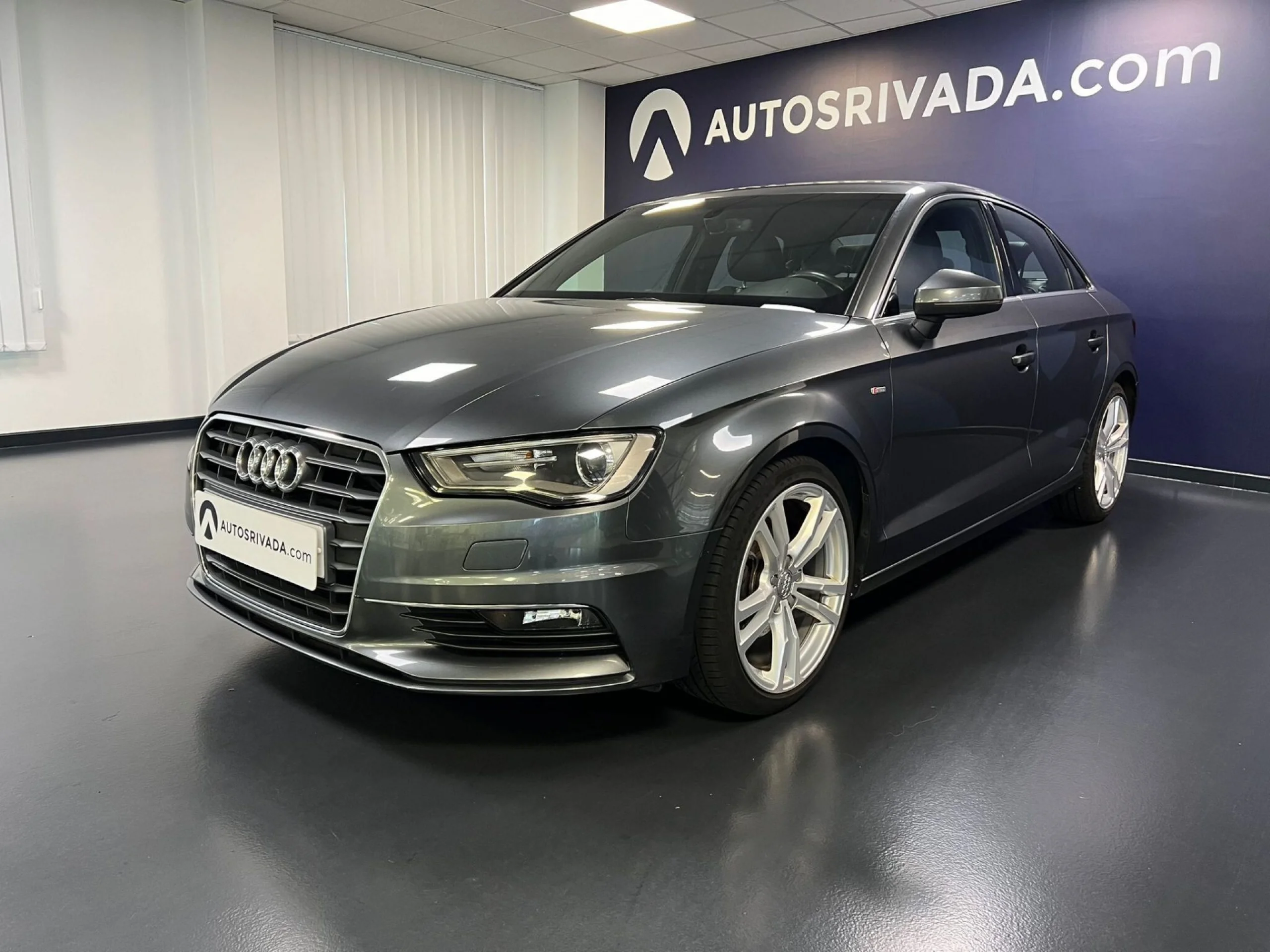 Audi A3 S line edition 2.0 TDI Sedan - Foto 1