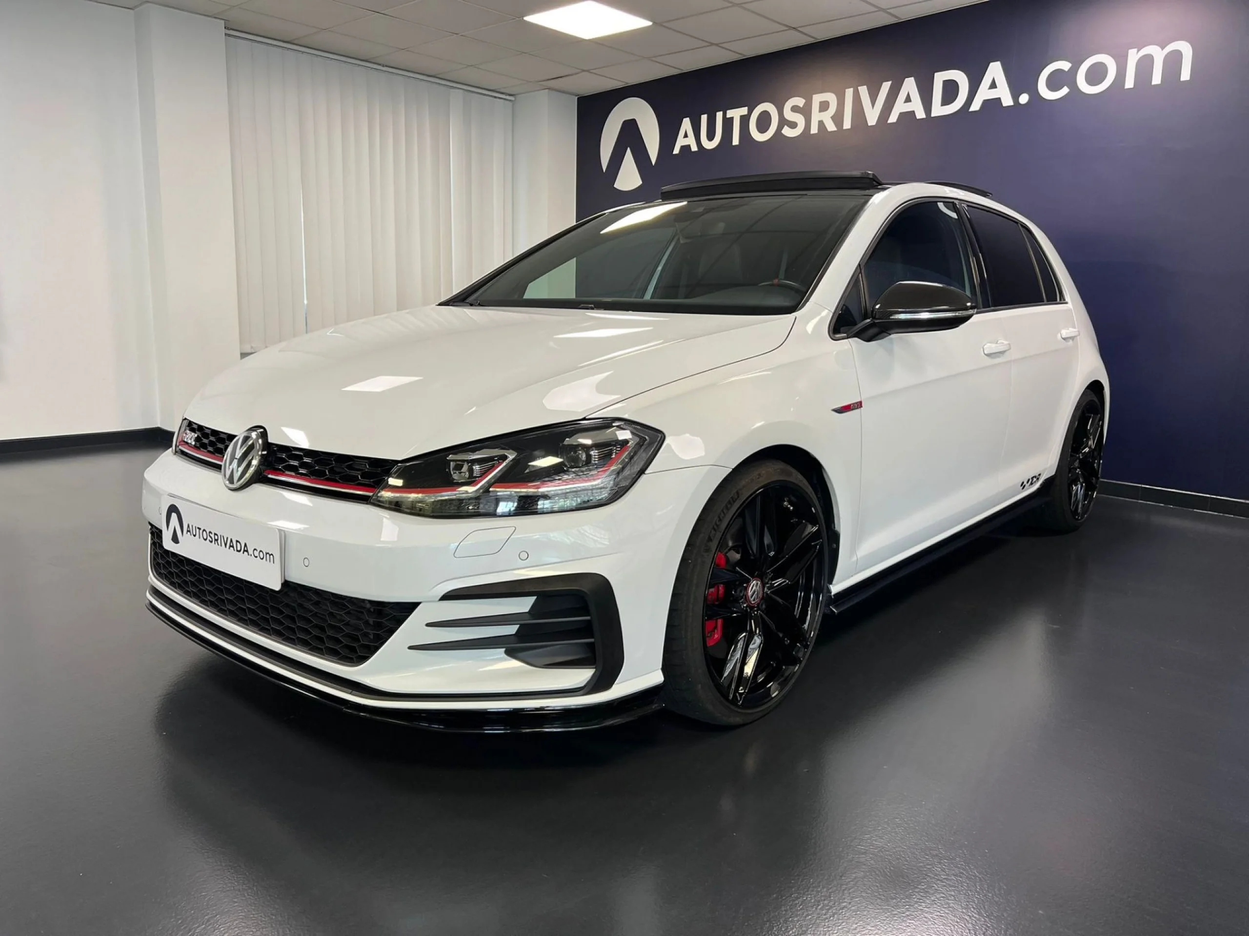 Volkswagen Golf GTI TCR 2.0 TSI 213kW(290CV) DSG - Foto 1