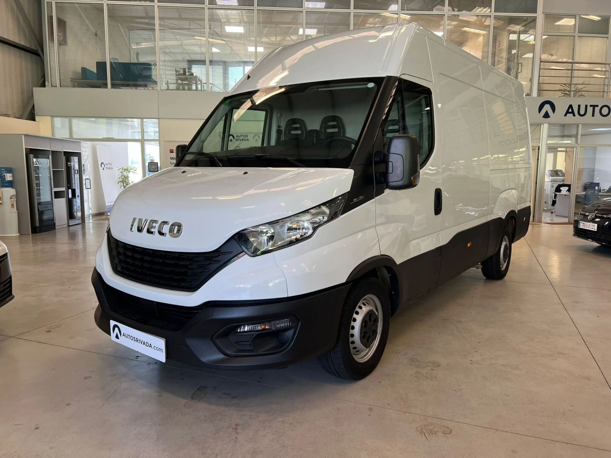 Iveco Daily 35S 16H V 3520L/H2 12 M3 - Foto 1