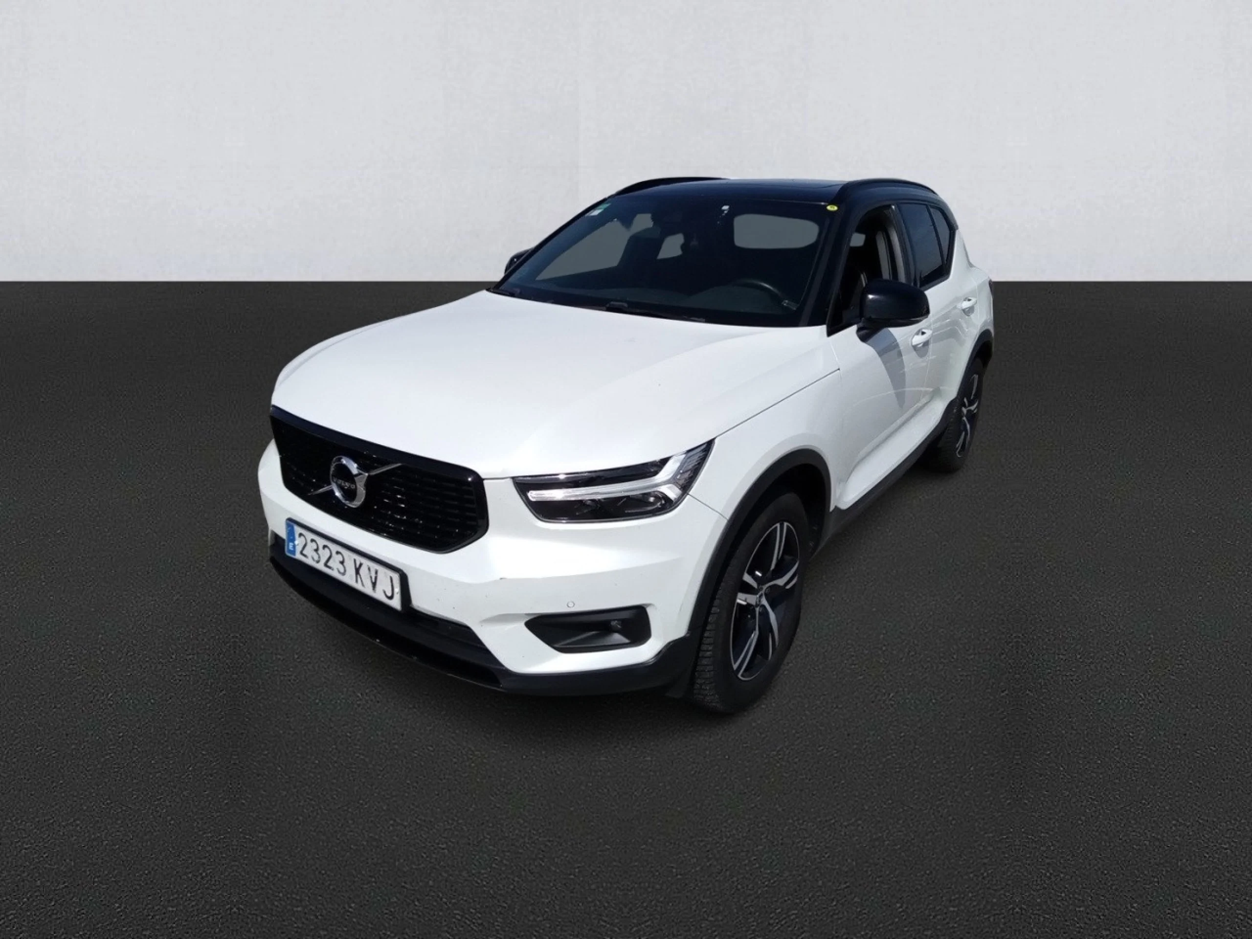 Volvo XC40 2.0 T4 AWD R-Design Auto - Foto 1