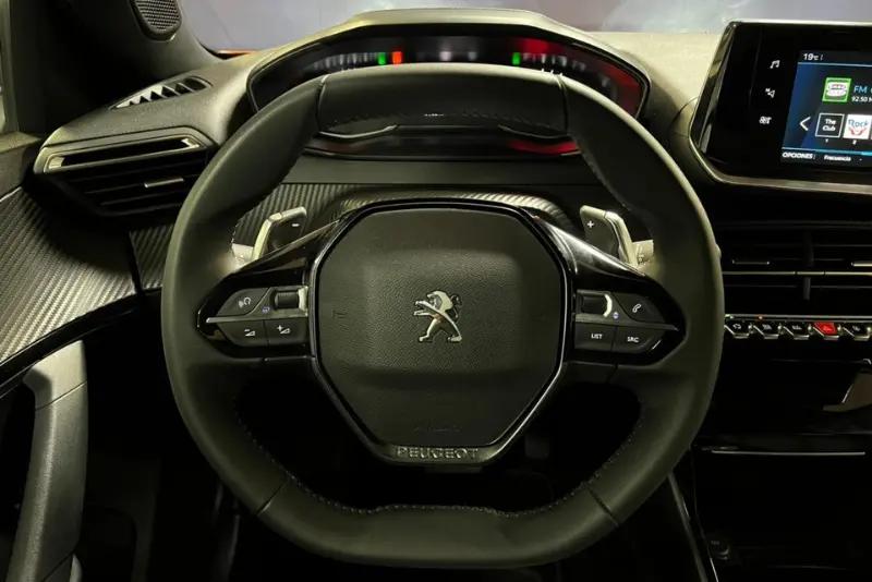 Volante Peugeot 2008 del 2020