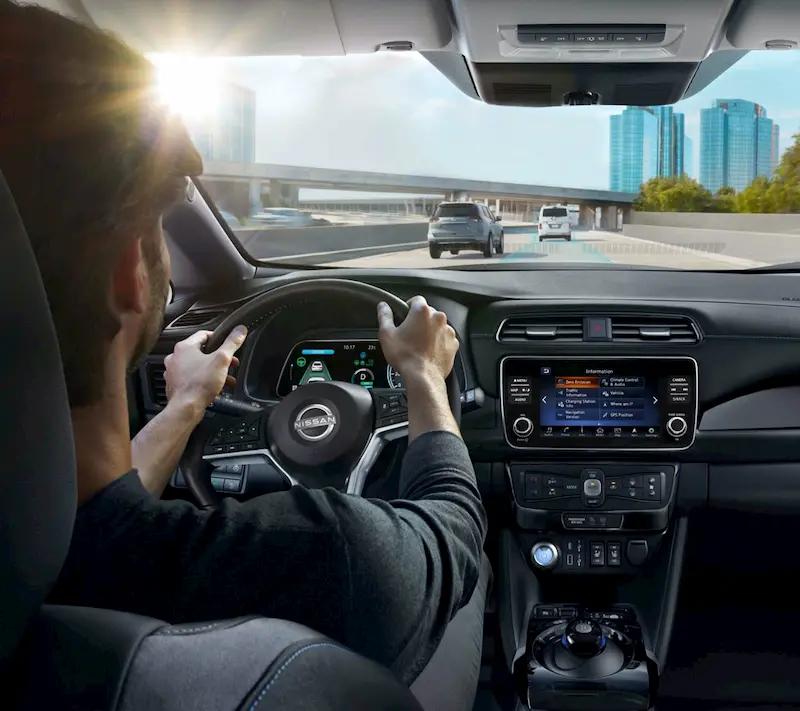 Interior de Nissan Leaf