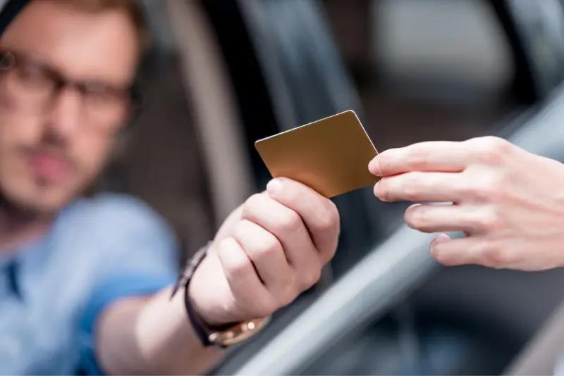 pagar un coche financiado a cuotas